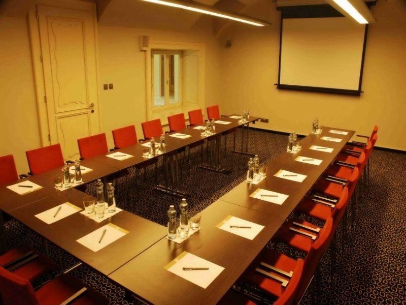 Roset Hotel & Residence 布拉迪斯拉发 外观 照片