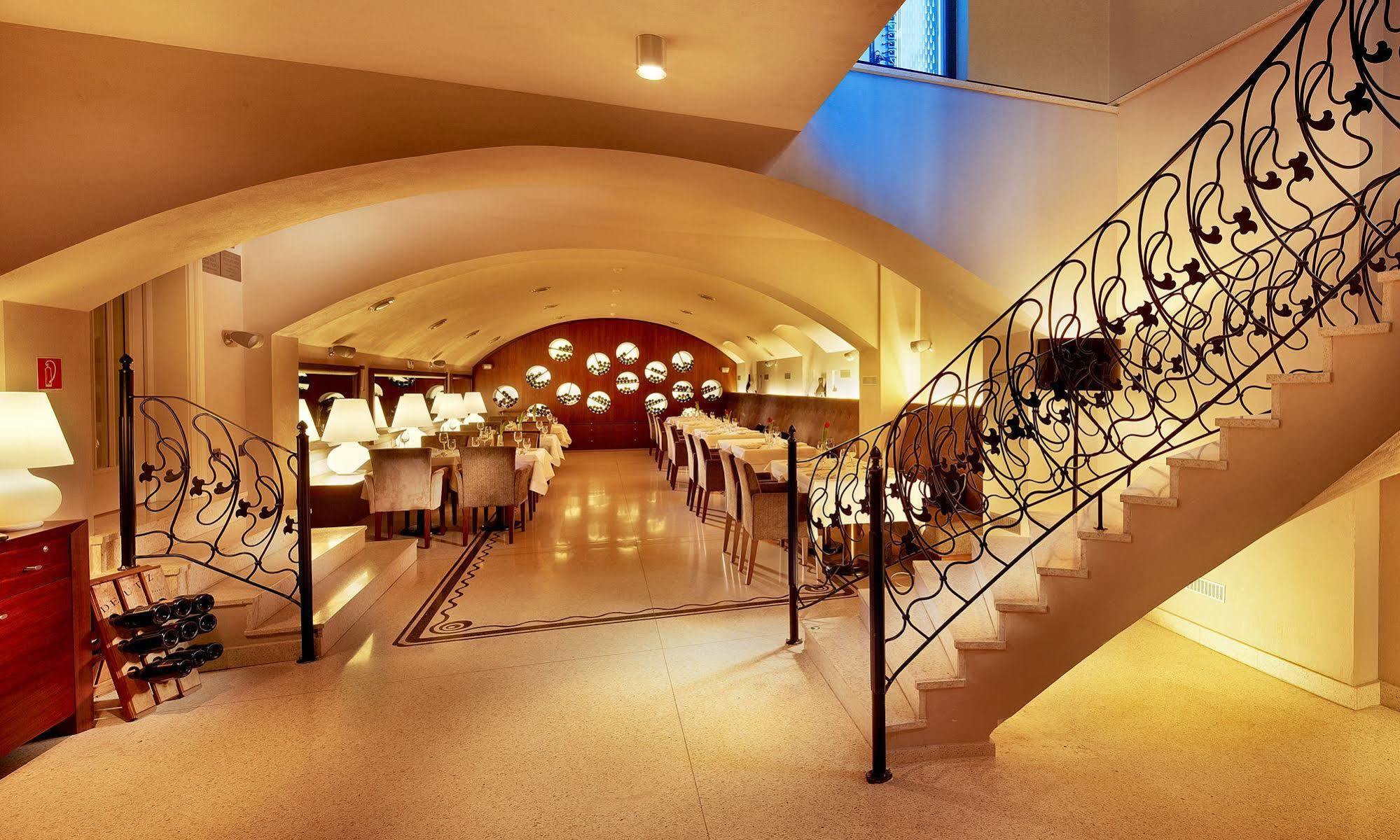 Roset Hotel & Residence 布拉迪斯拉发 外观 照片